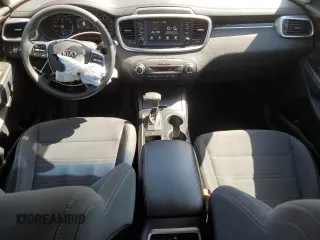 2019 Kia Sorento LX V6 with VIN 5XYPGDA52KG471088, listed as a Copart auction lot 52947275 with 95,327 mi miles and Salvage Title. Bid and sale history available at carsss.com. Image 8.
