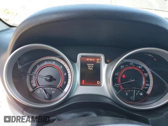 2014 Dodge Journey SXT with VIN 3C4PDCBG4ET211324, listed as a Copart auction lot 53255785 with 187,126 mi miles and Salvage Title. Bid and sale history available at carsss.com. Image 9.