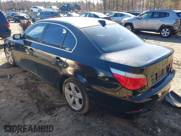 2008 BMW 5 Series 528xi with VIN WBANV13598CZ54306, listed as a IAAI auction lot 41779114 with 118,200 mi miles. Bid and sale history available at carsss.com. Image 3.