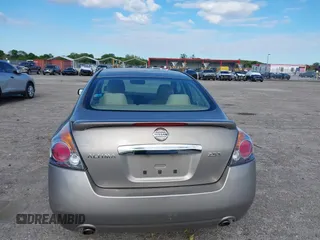 2012 Nissan Altima 2.5 S with VIN 1N4AL2AP6CN555762, listed as a IAAI auction lot 42028780 with 64,133 mi miles. Bid and sale history available at carsss.com. Image 17.