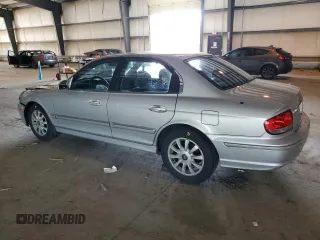 2004 Hyundai Sonata GLS with VIN KMHWF35H94A061545, listed as a Copart auction lot 45324734 with 185,877 mi miles and Salvage Title. Bid and sale history available at carsss.com. Image 2.