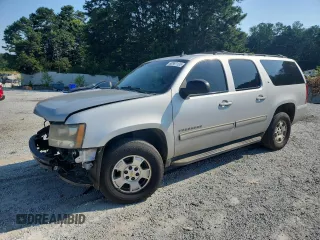 2010 Chevrolet Suburban LT with VIN 1GNUKJE36AR135296, listed as a Copart auction lot 60987135 with 225,685 mi miles and Salvage title. Bid and sale history available at DreamBid. Image 1.