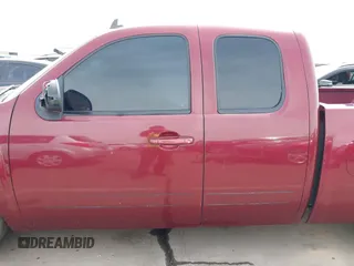 2009 Chevrolet Silverado 1500 with VIN 1GCEC39Y49Z189445, listed as a IAAI auction lot 41933868 with 209,596 mi miles and . Bid and sale history available at DreamBid. Image 14.