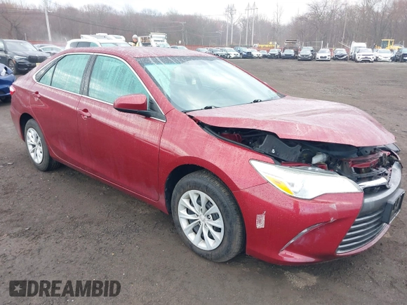 2015 Toyota Camry XLE with VIN 4T1BF1FK8FU983576, listed as a IAAI auction lot 41910503 with 62,941 mi miles. Bid and sale history available at carsss.com. Image 18.