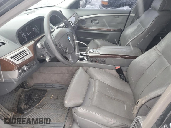 2007 BMW 7 Series 750i z VIN WBAHL83587DT08789, wystawiony jako Copart lot #79364414 z przebiegiem 172 496 mil mil oraz Szkoda całkowita • Salvage title. Historia ofert i sprzedaży dostępna na DreamBid. Obrazek 7.