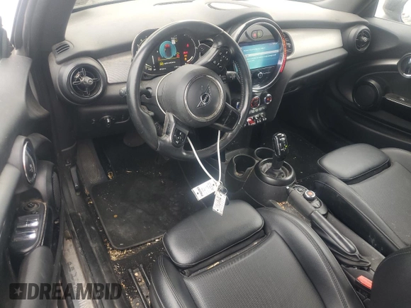 2022 MINI Convertible Cooper S z VIN WMW43DL09N3N60064, wystawiony jako Copart lot #66324525 z przebiegiem 68 126 mil mil oraz Szkoda całkowita • Salvage title. Historia ofert i sprzedaży dostępna na DreamBid. Obrazek 8.