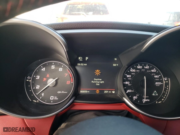 2018 Alfa Romeo Giulia Quadrifoglio with VIN ZARFAEAV7J7579386, listed as a Copart auction lot 71073193 with 86,859 mi miles. Bid and sale history available at carsss.com. Image 9.