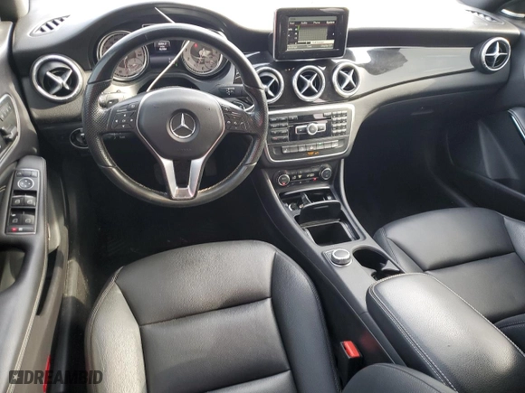 2014 Mercedes-Benz CLA-Class CLA 250 with VIN WDDSJ4GB6EN119255, listed as a Copart auction lot 43924145 with 92,784 mi miles and Salvage Title. Bid and sale history available at carsss.com. Image 8.