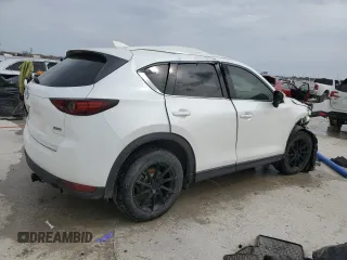 2017 Mazda CX-5 Grand Touring with VIN JM3KFBDL8H0209075, listed as a Copart auction lot 47991735 with 209,743 mi miles and Salvage Title. Bid and sale history available at carsss.com. Image 3.