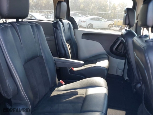 2019 Dodge Grand Caravan SXT with VIN 2C4RDGCG2KR656139, listed as a IAAI auction lot 40643548 with 126,674 mi miles. Bid and sale history available at carsss.com. Image 8.