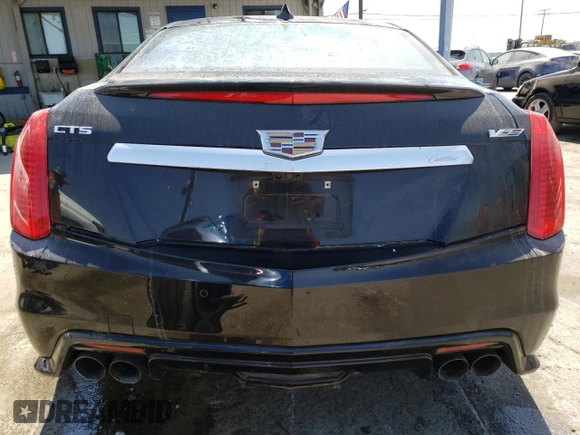 2017 Cadillac CTS-V z VIN 1G6A15S66H0181507, wystawiony jako Copart lot #57190203 z przebiegiem 67 455 mil mil oraz . Historia ofert i sprzedaży dostępna na DreamBid. Obrazek 6.