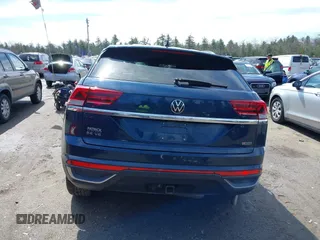2022 Volkswagen Atlas SE z VIN 1V2HE2CA4NC220203, wystawiony jako IAAI lot #41982896 z przebiegiem 61 989 mil mil oraz . Historia ofert i sprzedaży dostępna na DreamBid. Obrazek 17.