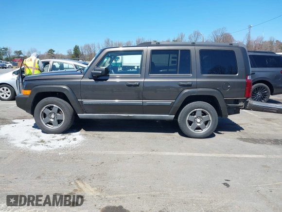 2006 Jeep Commander z VIN 1J8HH48K96C176263, wystawiony jako IAAI lot #41843558 z przebiegiem 172 157 mil mil oraz . Historia ofert i sprzedaży dostępna na DreamBid. Obrazek 15.