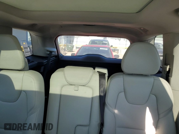 2016 Volvo XC90 T6 Momentum with VIN YV4A22PK0G1070827, listed as a Copart auction lot 56621275 with 70,575 mi miles and Salvage title. Bid and sale history available at DreamBid. Image 10.