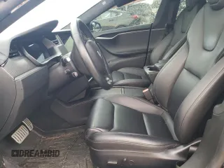 2020 Tesla Model S Performance with VIN 5YJSA1E46LF371225, listed as a Copart auction lot 86271744 with 20,045 mi miles and Salvage title. Bid and sale history available at DreamBid. Image 7.