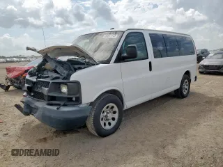 2011 Chevrolet Express Passenger LS z VIN 1GNSGBF4XB1168792, wystawiony jako Copart lot #62841145 z przebiegiem 111 566 mil mil oraz Szkoda całkowita • Salvage title. Historia ofert i sprzedaży dostępna na DreamBid. Obrazek 1.