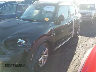 2019 MINI Countryman Cooper with VIN WMZYV5C58K3F57882, listed as a IAAI auction lot 42637510 with 86,770 mi miles and . Bid and sale history available at DreamBid. Image 2.