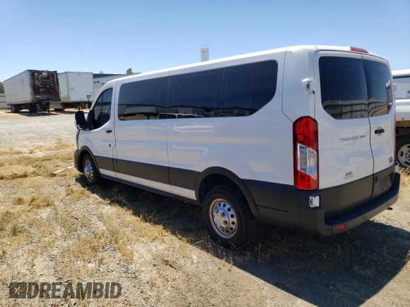 2022 Ford Transit Passenger XL with VIN 1FBAX9YG3NKA59727, listed as a Copart auction lot 57765794 with 21,845 mi miles and Salvage Title. Bid and sale history available at DreamBid. Image 2.
