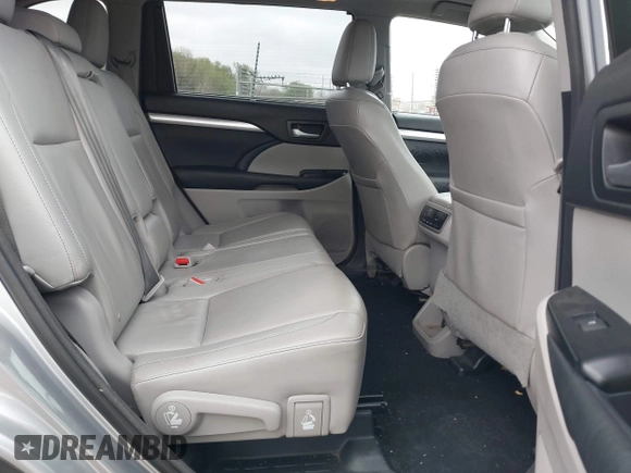 2014 Toyota Highlander XLE z VIN 5TDKKRFH1ES026437, wystawiony jako IAAI lot #42180118 z przebiegiem 150 391 mil mil oraz . Historia ofert i sprzedaży dostępna na DreamBid. Obrazek 8.