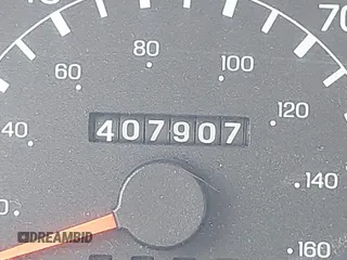 2000 Ford F-250 XL with VIN 1FTNX20F2YEB01699, listed as a IAAI auction lot 42458480 with 407,907 mi miles and . Bid and sale history available at DreamBid. Image 15.