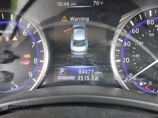 2015 Infiniti Q50 z VIN JN1BV7AP3FM336566, wystawiony jako IAAI lot #42349544 z przebiegiem 84 077 mil mil oraz . Historia ofert i sprzedaży dostępna na DreamBid. Obrazek 16.