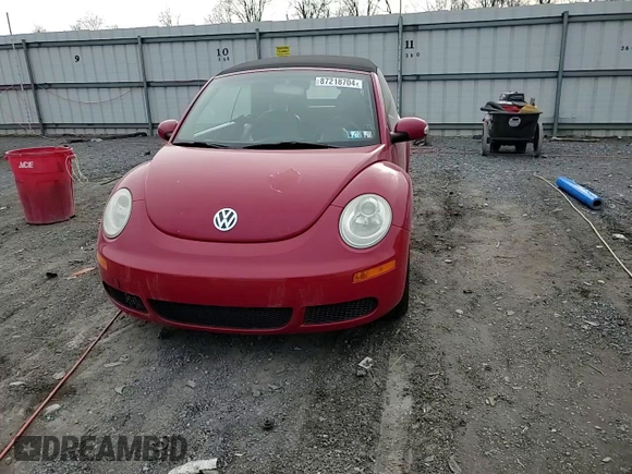 2006 Volkswagen Beetle z VIN 3VWRF31YX6M323261, wystawiony jako Copart lot #87218704 z przebiegiem 81 540 mil mil oraz Szkoda całkowita • Salvage title. Historia ofert i sprzedaży dostępna na DreamBid. Obrazek 10.