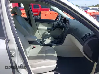 2005 Saab 9-3 Linear z VIN YS3FB45SX51004122, wystawiony jako IAAI lot #42045399 z przebiegiem 142 815 mil mil oraz . Historia ofert i sprzedaży dostępna na DreamBid. Obrazek 5.