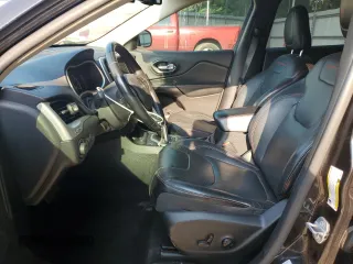 2015 Jeep Cherokee Trailhawk z VIN 1C4PJMBS6FW652001, wystawiony jako Copart lot #62344785 z przebiegiem 165 473 mil mil oraz Szkoda całkowita • Salvage title. Historia ofert i sprzedaży dostępna na DreamBid. Obrazek 7.