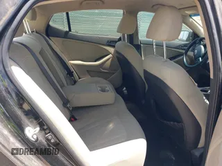 2011 Kia Optima LX z VIN KNAGM4A79B5131131, wystawiony jako IAAI lot #42456550 z przebiegiem 249 368 mil mil oraz . Historia ofert i sprzedaży dostępna na DreamBid. Obrazek 8.