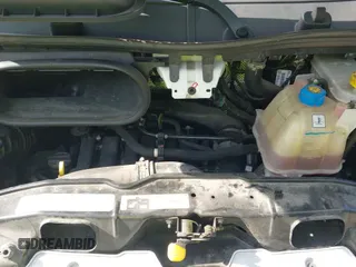 2022 Ram ProMaster Cargo z VIN 3C6LRVBG2NE119197, wystawiony jako IAAI lot #42045262 z przebiegiem 72 484 mil mil oraz . Historia ofert i sprzedaży dostępna na DreamBid. Obrazek 20.