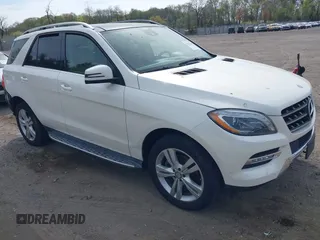 2013 Mercedes-Benz M 350 with VIN 4JGDA5HB8DA162911, listed as a IAAI auction lot 42093884 with 56,177 mi miles and . Bid and sale history available at DreamBid. Image 1.