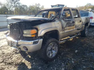 2005 GMC Sierra 2500HD SLE z VIN 1GTHK23245F874863, wystawiony jako Copart lot #80332664 z przebiegiem Nie podano mil oraz Nie do naprawy • Non repairable. Historia ofert i sprzedaży dostępna na DreamBid. Obrazek 1.