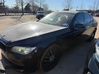 2013 BMW 7 Series 750i with VIN WBAYA8C5XDC996785, listed as a Copart auction lot 47482495 with 134,353 mi miles and Clean Title. Bid and sale history available at DreamBid. Image 2.