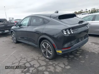 2022 Ford Mustang Mach-E Select z VIN 3FMTK1RM3NMA25588, wystawiony jako IAAI lot #42181256 z przebiegiem 44 753 mil mil oraz . Historia ofert i sprzedaży dostępna na DreamBid. Obrazek 3.