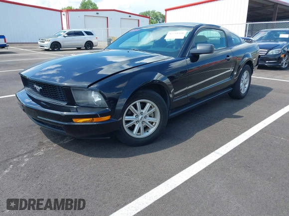 2005 Ford Mustang Deluxe with VIN 1ZVFT80NX55128751, listed as a IAAI auction lot 42739520 with 180,913 mi miles and . Bid and sale history available at DreamBid. Image 2.