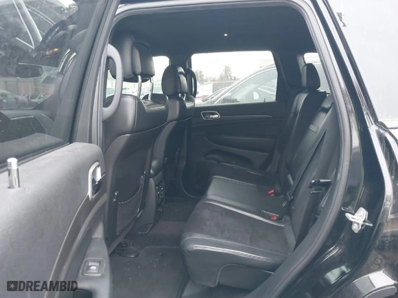 2018 Jeep Grand Cherokee Altitude with VIN 1C4RJFAG8JC121202, listed as a IAAI auction lot 41205040 with 111,407 mi miles. Bid and sale history available at carsss.com. Image 8.