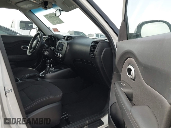 2016 Kia Soul with VIN KNDJN2A20G7275029, listed as a IAAI auction lot 41691550 with 83,416 mi miles. Bid and sale history available at carsss.com. Image 5.