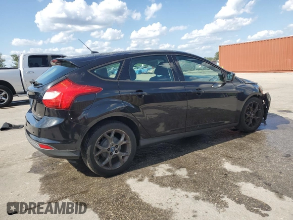 2012 Ford Focus SE z VIN 1FAHP3K28CL420113, wystawiony jako Copart lot #56986925 z przebiegiem 87 381 mil mil oraz Szkoda całkowita • Salvage title. Historia ofert i sprzedaży dostępna na DreamBid. Obrazek 3.
