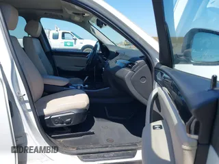 2015 BMW X3 xDrive28i with VIN 5UXWX9C52F0D56266, listed as a IAAI auction lot 42064154 with 52,233 mi miles. Bid and sale history available at carsss.com. Image 5.
