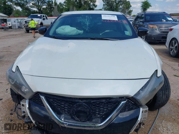 2018 Nissan Maxima SV z VIN 1N4AA6AP0JC380088, wystawiony jako IAAI lot #42221238 z przebiegiem 212 634 mil mil oraz . Historia ofert i sprzedaży dostępna na DreamBid. Obrazek 12.