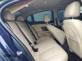 2012 Jaguar XF z VIN SAJWA0FB3CLS49929, wystawiony jako Copart lot #43724565 z przebiegiem 103 457 mil mil oraz Szkody całkowita. Historia ofert i sprzedaży dostępna na DreamBid. Obrazek 11.