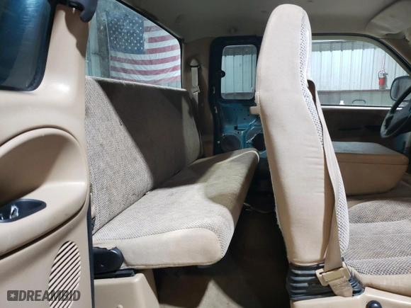 1998 Dodge Ram 1500 with VIN 3B7HF13Z4WG205536, listed as a Copart auction lot 44450975 with 231,729 mi miles and Clean Title. Bid and sale history available at carsss.com. Image 10.