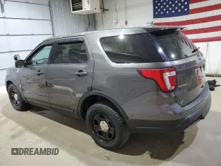 2018 Ford Police Interceptor Utility z VIN 1FM5K8AR2JGC56401, wystawiony jako Copart lot #56989315 z przebiegiem 115 488 mil mil oraz Tytuł czysty. Historia ofert i sprzedaży dostępna na DreamBid. Obrazek 2.