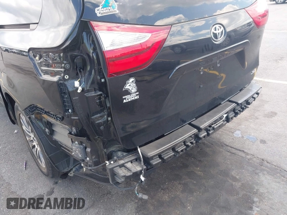 2018 Toyota Sienna XLE Auto Access Seat с VIN 5TDYZ3DC4JS962153, выставлен на аукционе IAAI как лот 42625213 с пробегом 75 006 миль миль и . История ставок и продаж доступна на DreamBid. Изображение 20.