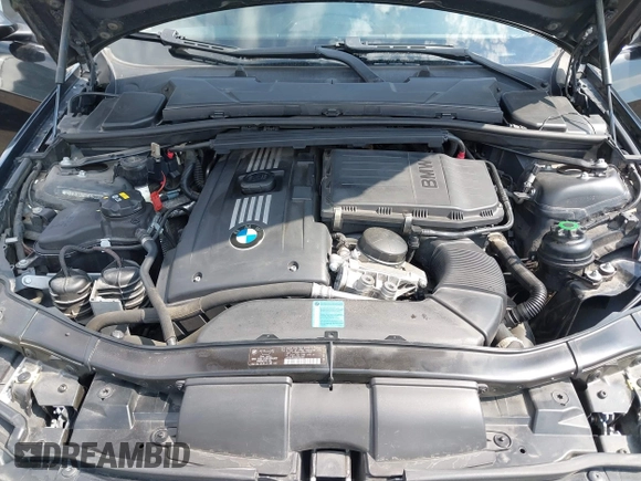 2007 BMW 3 Series 335i with VIN WBAVB73507VF54233, listed as a IAAI auction lot 39816172 with 96,076 mi miles. Bid and sale history available at carsss.com. Image 10.