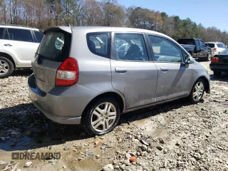 2007 Honda Fit Sport with VIN JHMGD38677S063204, listed as a Copart auction lot 48680995 with 233,496 mi miles and Salvage Title. Bid and sale history available at carsss.com. Image 3.