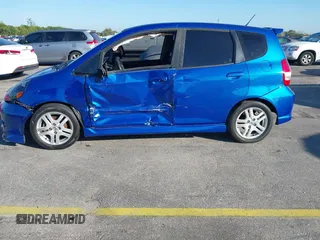 2007 Honda Fit Sport with VIN JHMGD38647S062205, listed as a IAAI auction lot 41478355 with 162,109 mi miles. Bid and sale history available at carsss.com. Image 6.