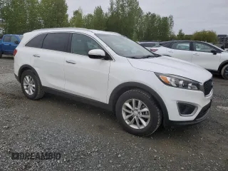 2017 Kia Sorento LX with VIN 5XYPG4A57HG250286, listed as a Copart auction lot 55260305 with 98,398 mi miles and Clean Title. Bid and sale history available at DreamBid. Image 4.