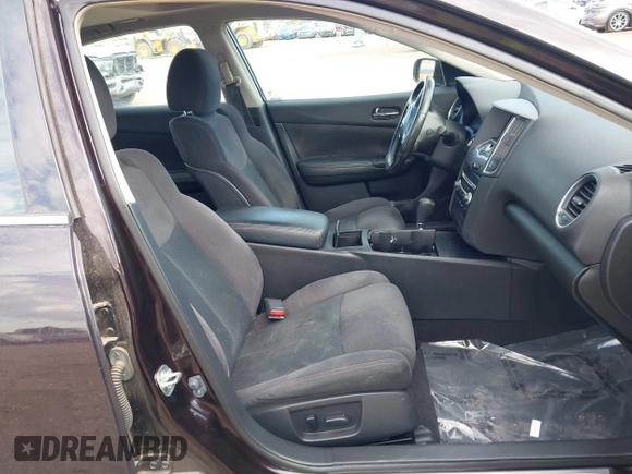 2012 Nissan Maxima S z VIN 1N4AA5AP5CC830766, wystawiony jako IAAI lot #42196124 z przebiegiem 222 928 mil mil oraz . Historia ofert i sprzedaży dostępna na DreamBid. Obrazek 5.