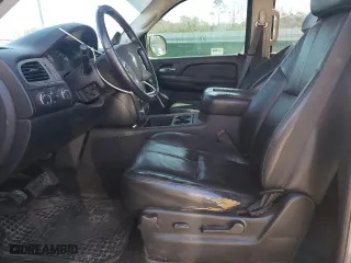 2009 Chevrolet Avalanche LT w/2LT with VIN 3GNFK22049G150416, listed as a Copart auction lot 87866225 with 186,505 mi miles and Salvage Title. Bid and sale history available at carsss.com. Image 7.